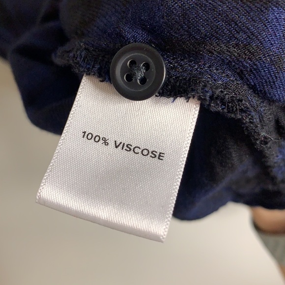 Peyton Jensen small button up blouse - Picture 5 of 6